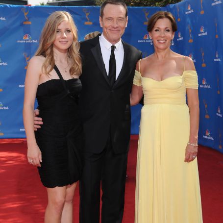 Bryan Cranston with his wife and daughter